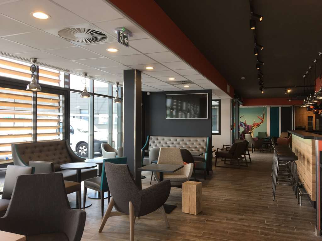 Kyriad Pontarlier Restaurante foto